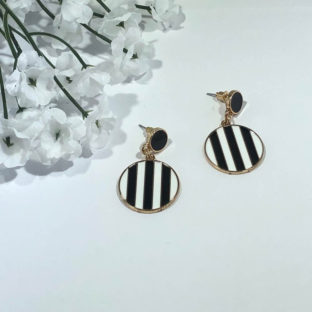 Giselle Earrings💛💛